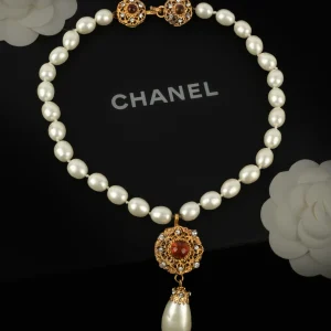 Collier pendentif Chanel
