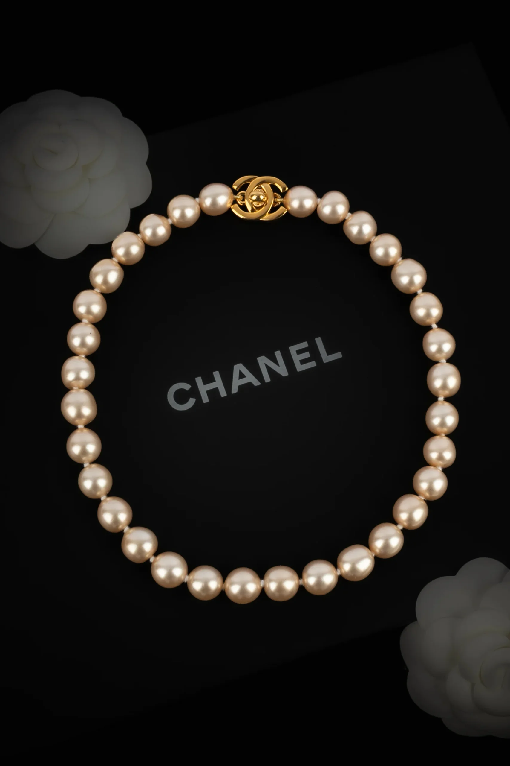 Collier de perles "tourniquet" Chanel 1996 – Image 2