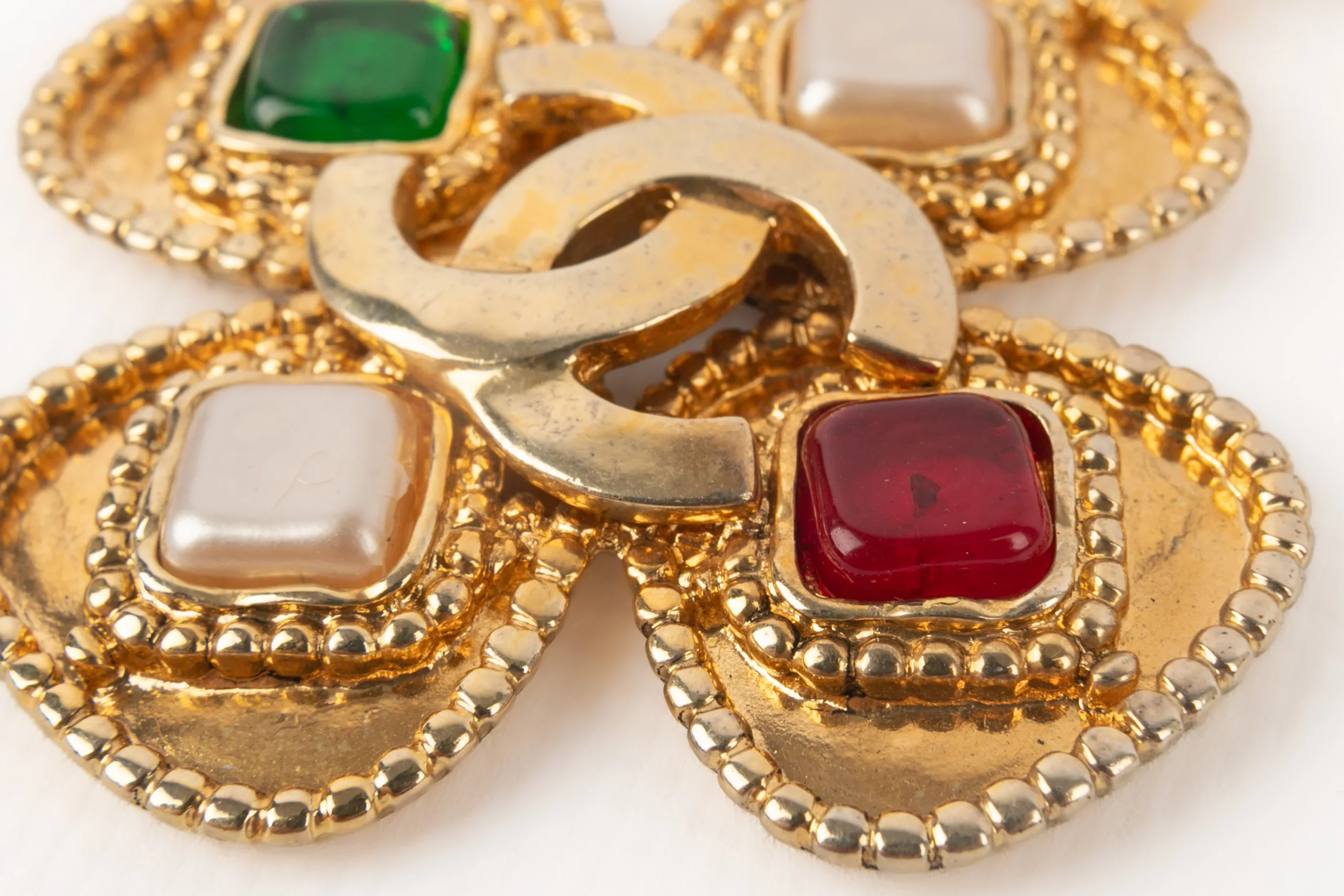 Collier croix Chanel 1996 – Image 6