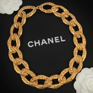 Collier doré Chanel 1990's