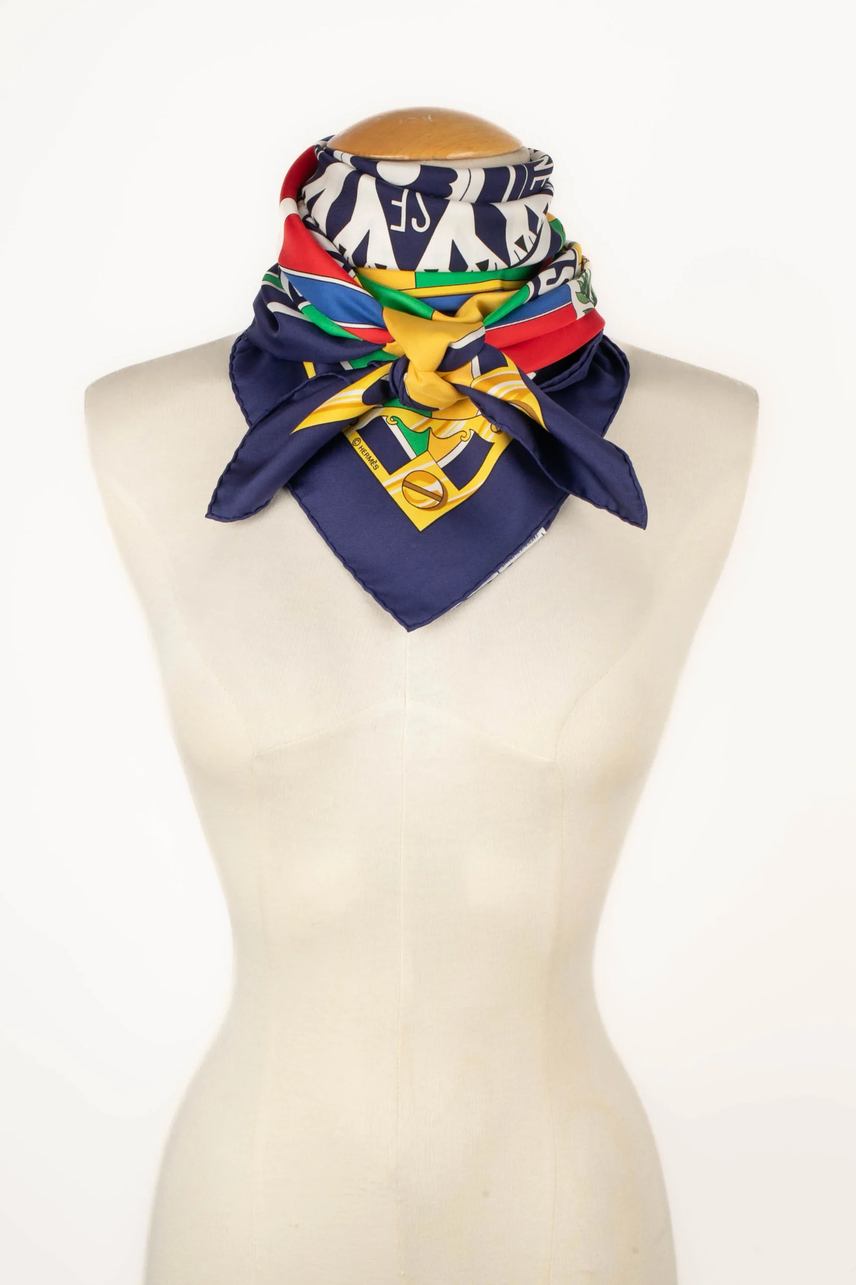 Foulard / Carré "Sextants" Hermès – Image 2