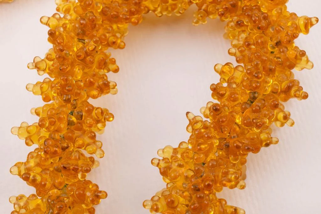 Collier en pâte de verre orange 1930s – Image 6