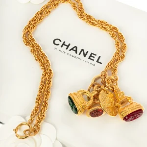 Collier sceaux Chanel 1993