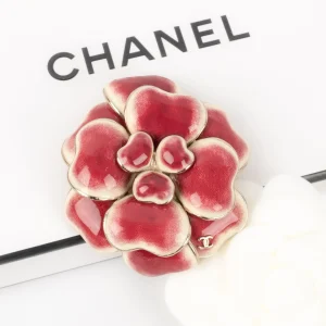 Broche camélia Chanel Automne 2008