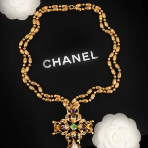 Collier ancien Chanel
