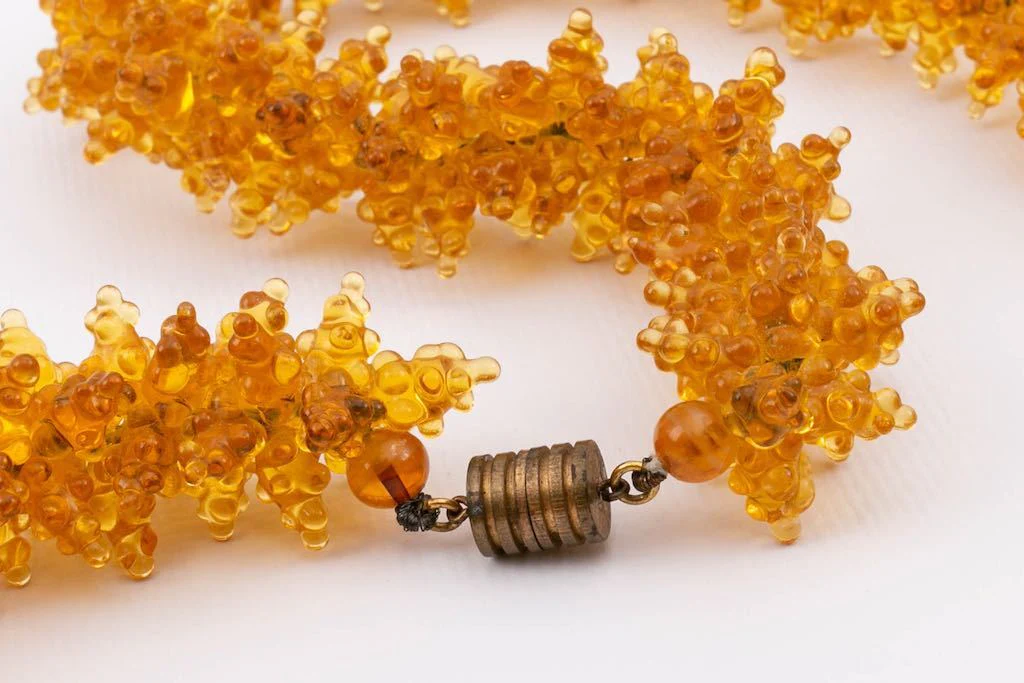 Collier en pâte de verre orange 1930s – Image 7