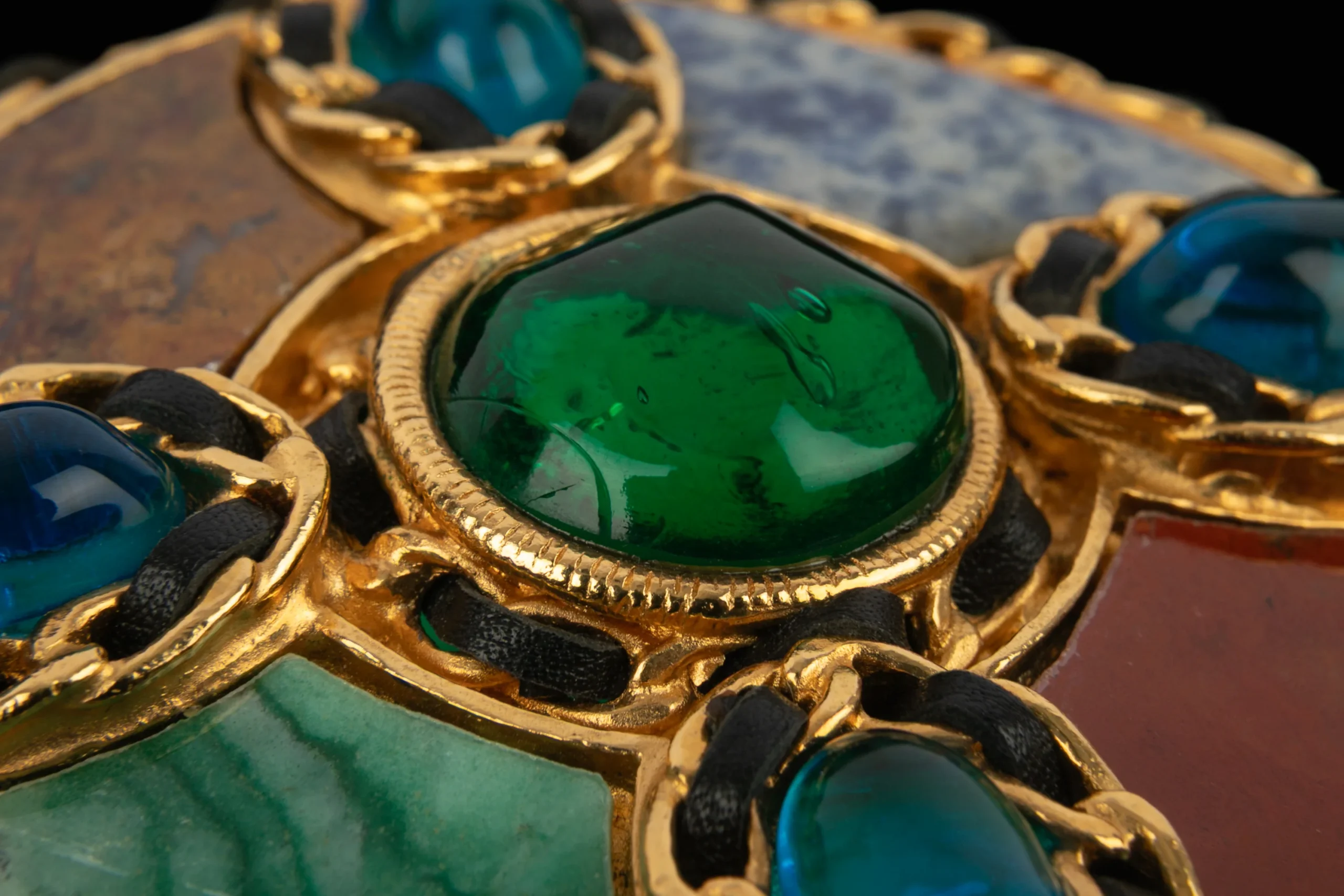 Broche Chanel Hiver 1995 – Image 8