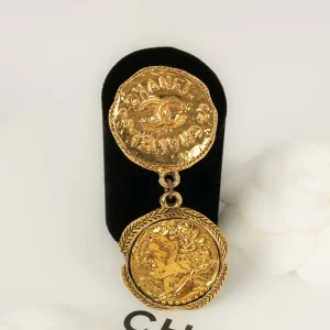 Broche Chanel