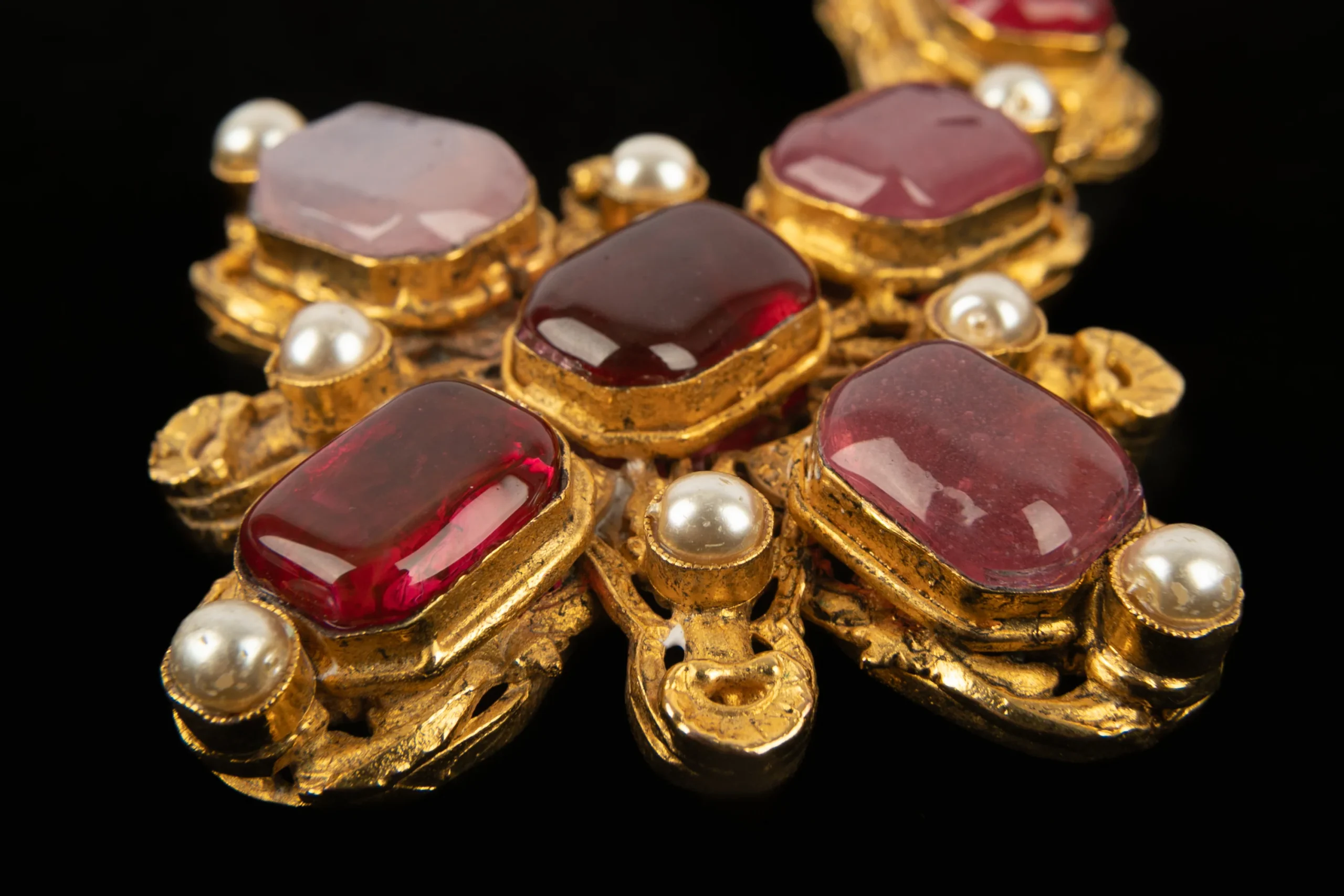 Collier croix Chanel Haute Couture 1992 – Image 8